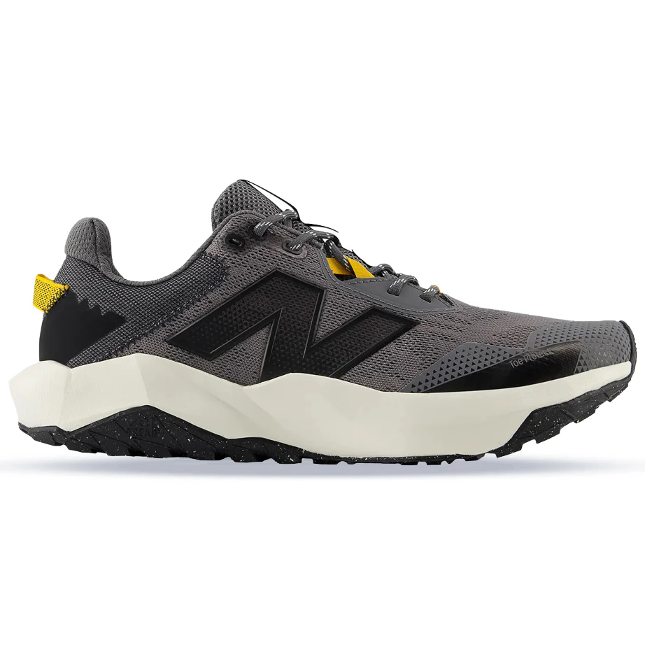 MEN'S NEW BALANCE SNEAKERS